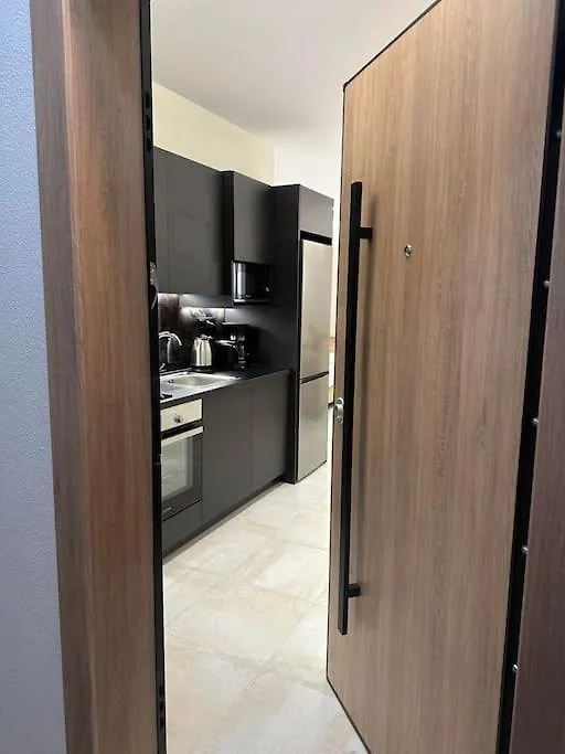 Eclectic Apartment Near Downtown Candia